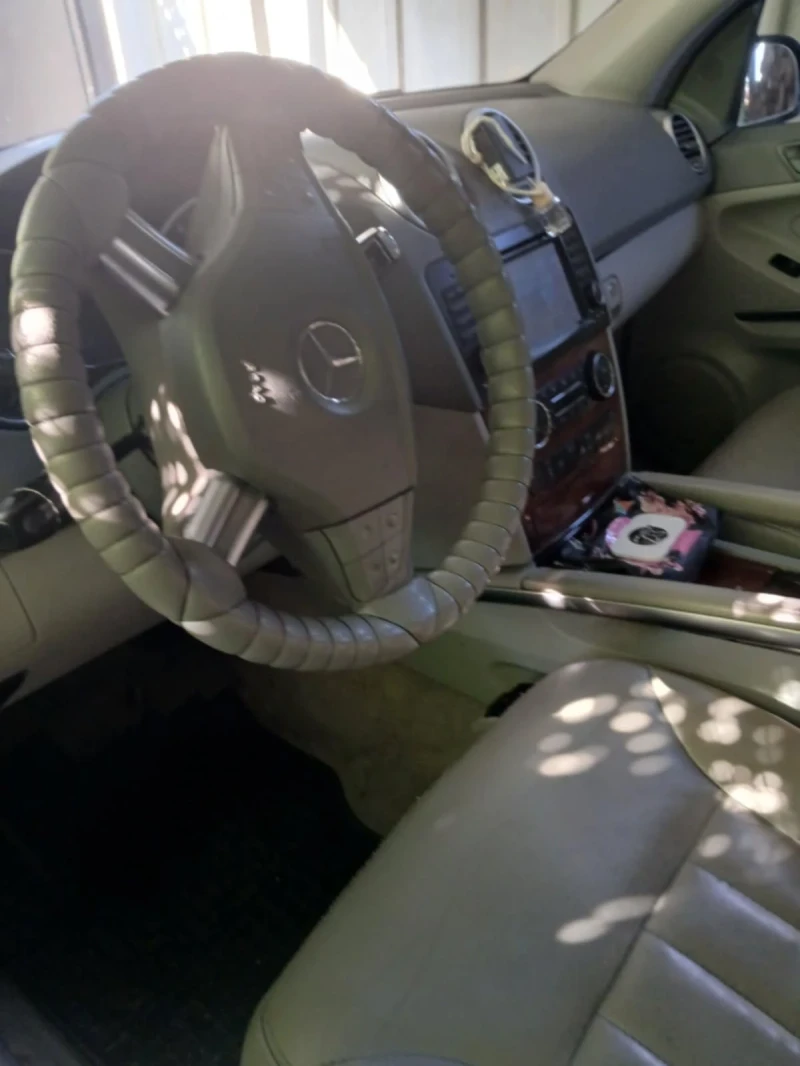 Mercedes-Benz ML 320