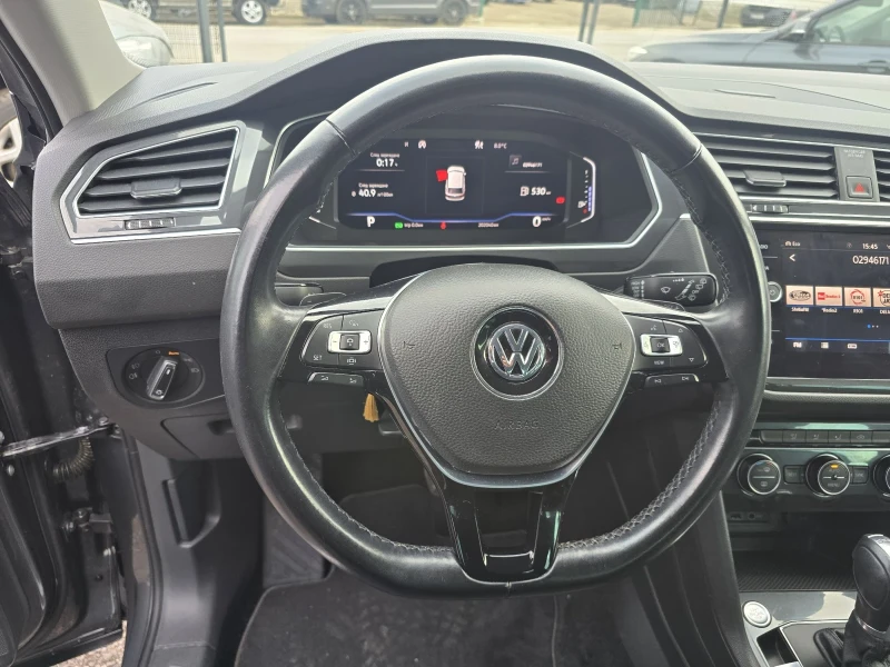 VW Tiguan R-LINE/DIGITAL/CAMERA/KEYLESS, снимка 9 - Автомобили и джипове - 53466428