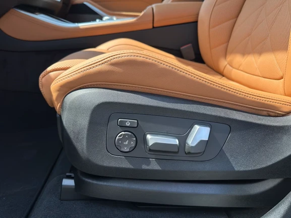 BMW X5 50e xDrive = NEW = M-Sport Pro Гаранция - изображение 9
