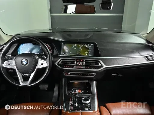 BMW X7 * DISTRONIC * HARMAN KARDON * 360, снимка 9 - Автомобили и джипове - 54425700