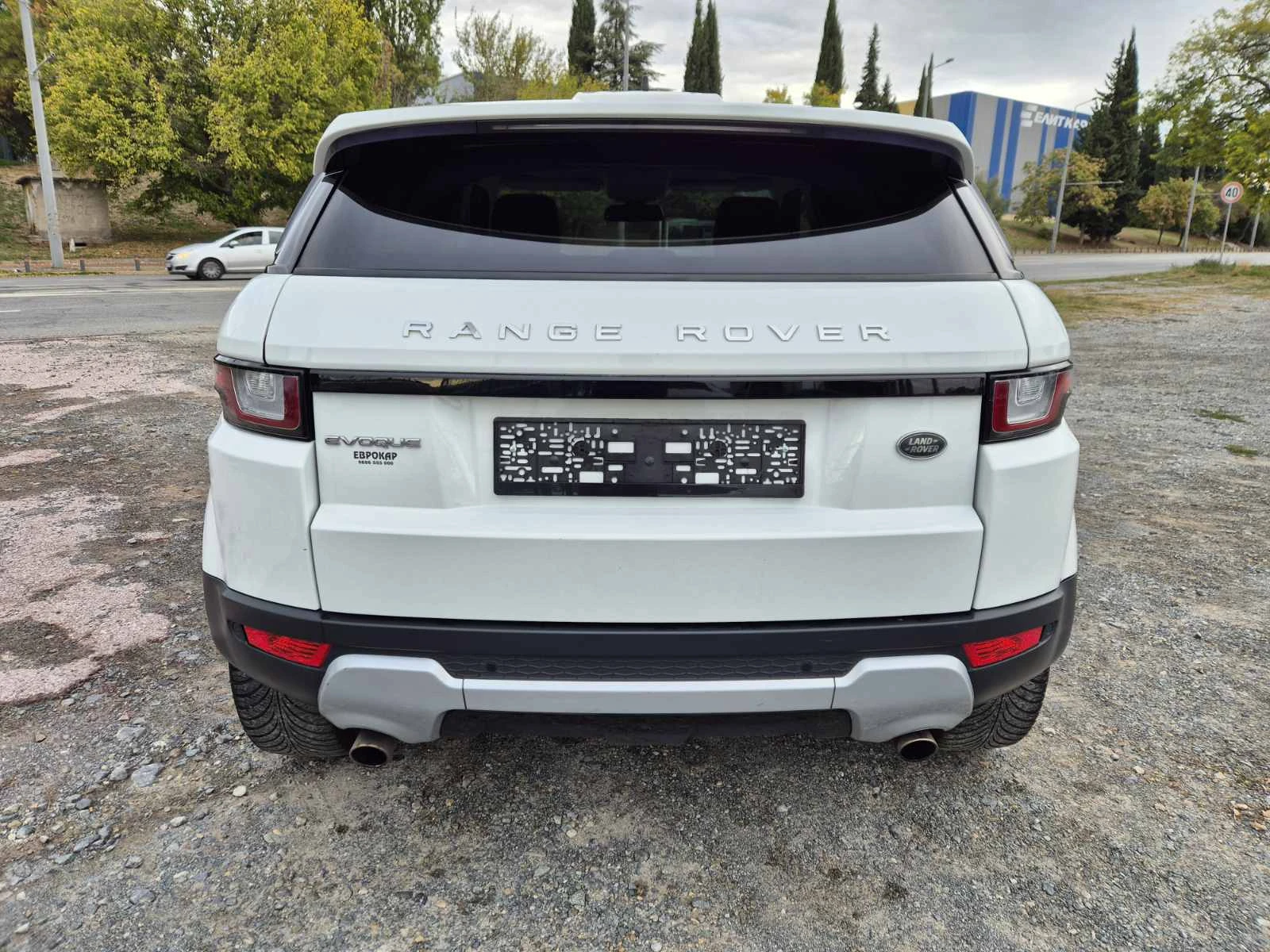 Land Rover Range Rover Evoque 2.0d - изображение 4