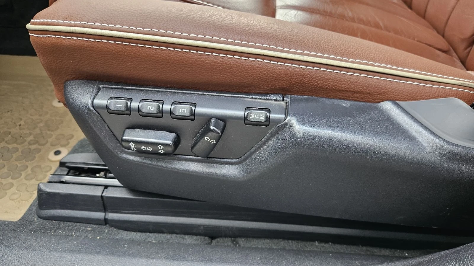 Volvo Xc90 Summum - изображение 9