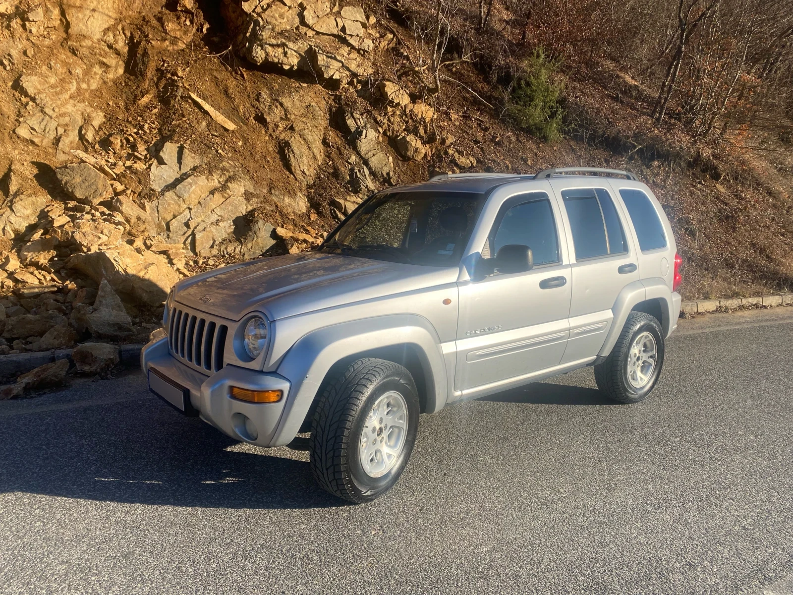 Jeep Cherokee 2.5 CRD | Mobile.bg � ����������� 1