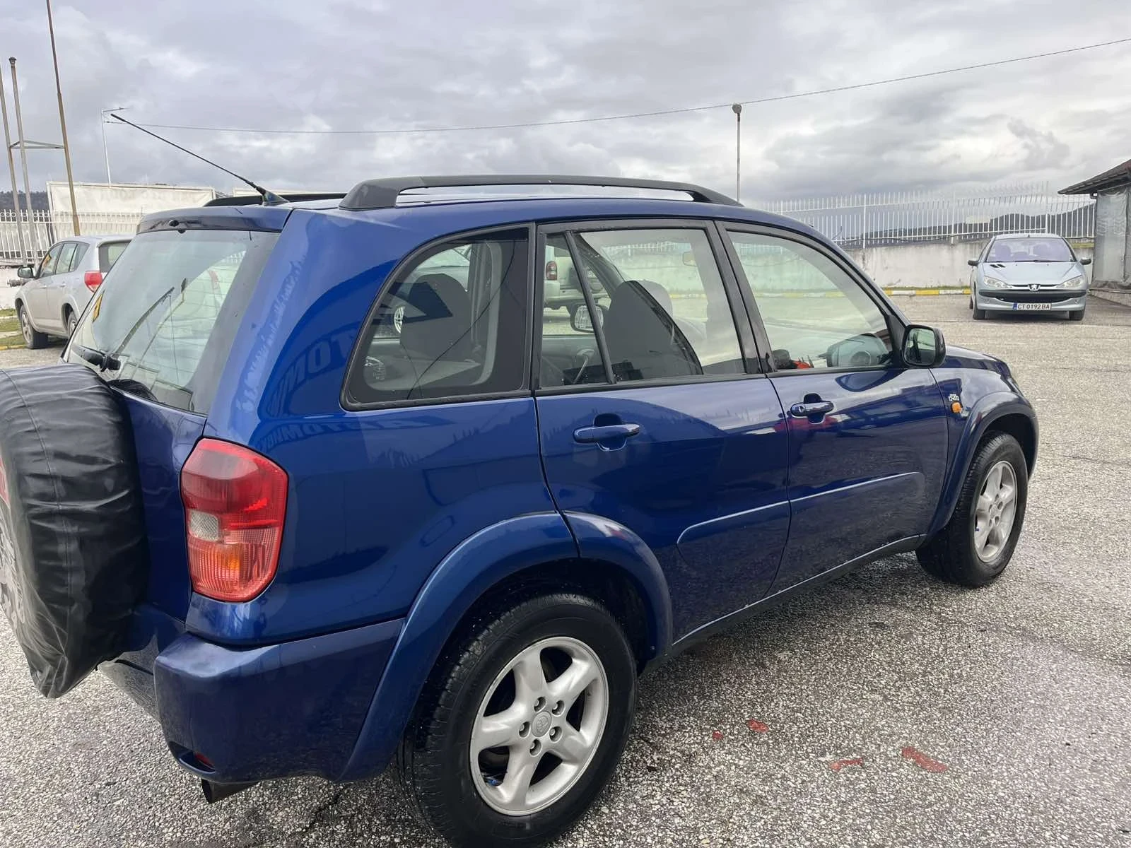 Toyota Rav4  - изображение 7