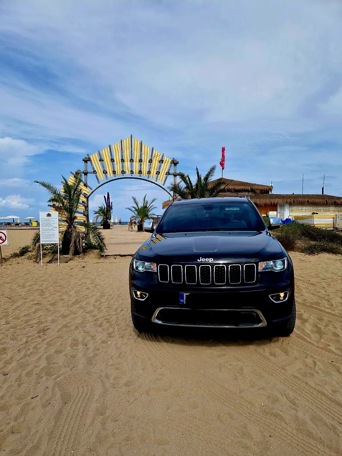 Jeep Grand cherokee  LIMITED 3.6i, снимка 2 - Автомобили и джипове - 53992960