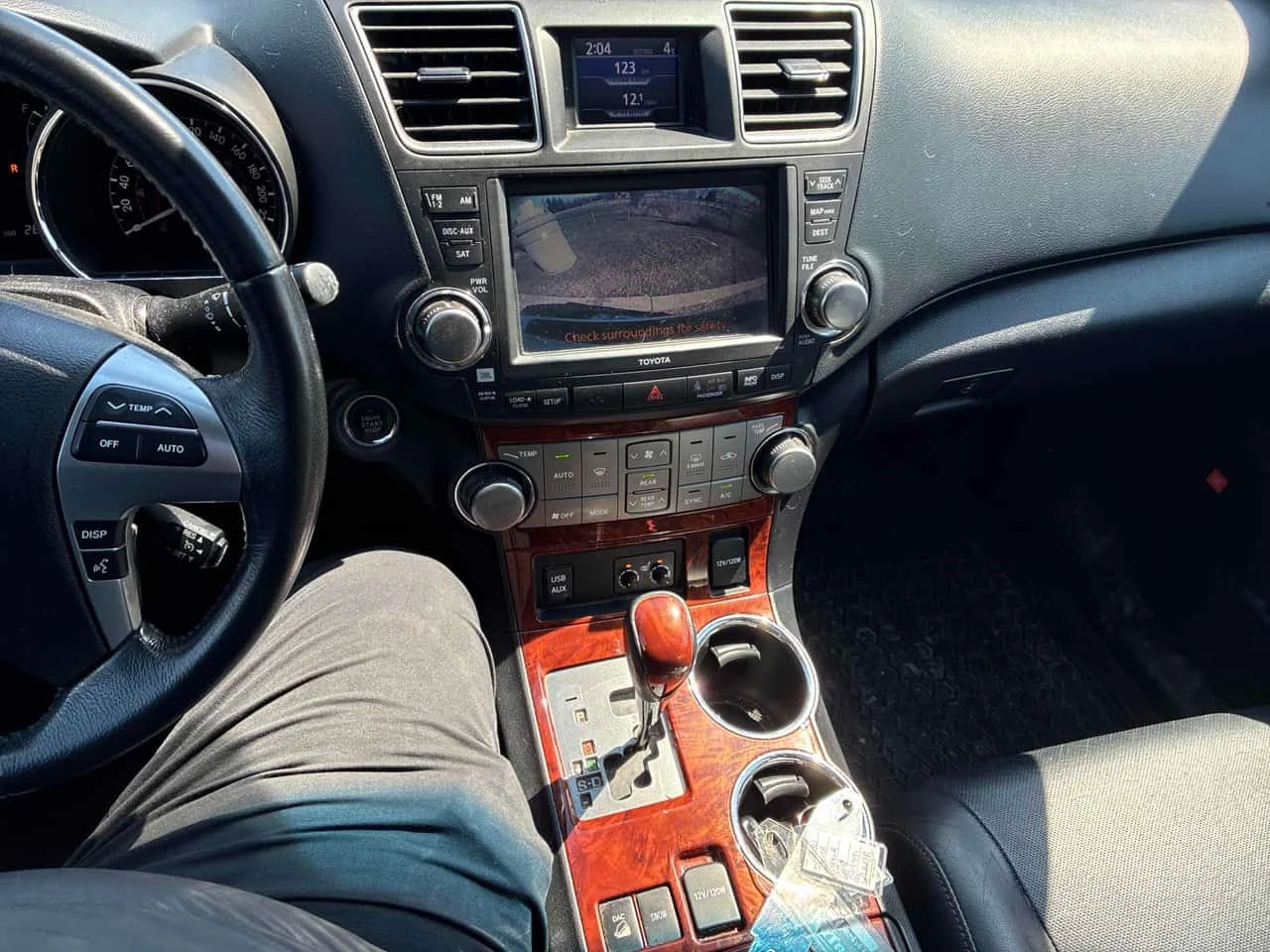 Toyota Highlander * Limited * PANO* KEYLESS* ПОДГРЕВ* , снимка 9 - Автомобили и джипове - 54156620