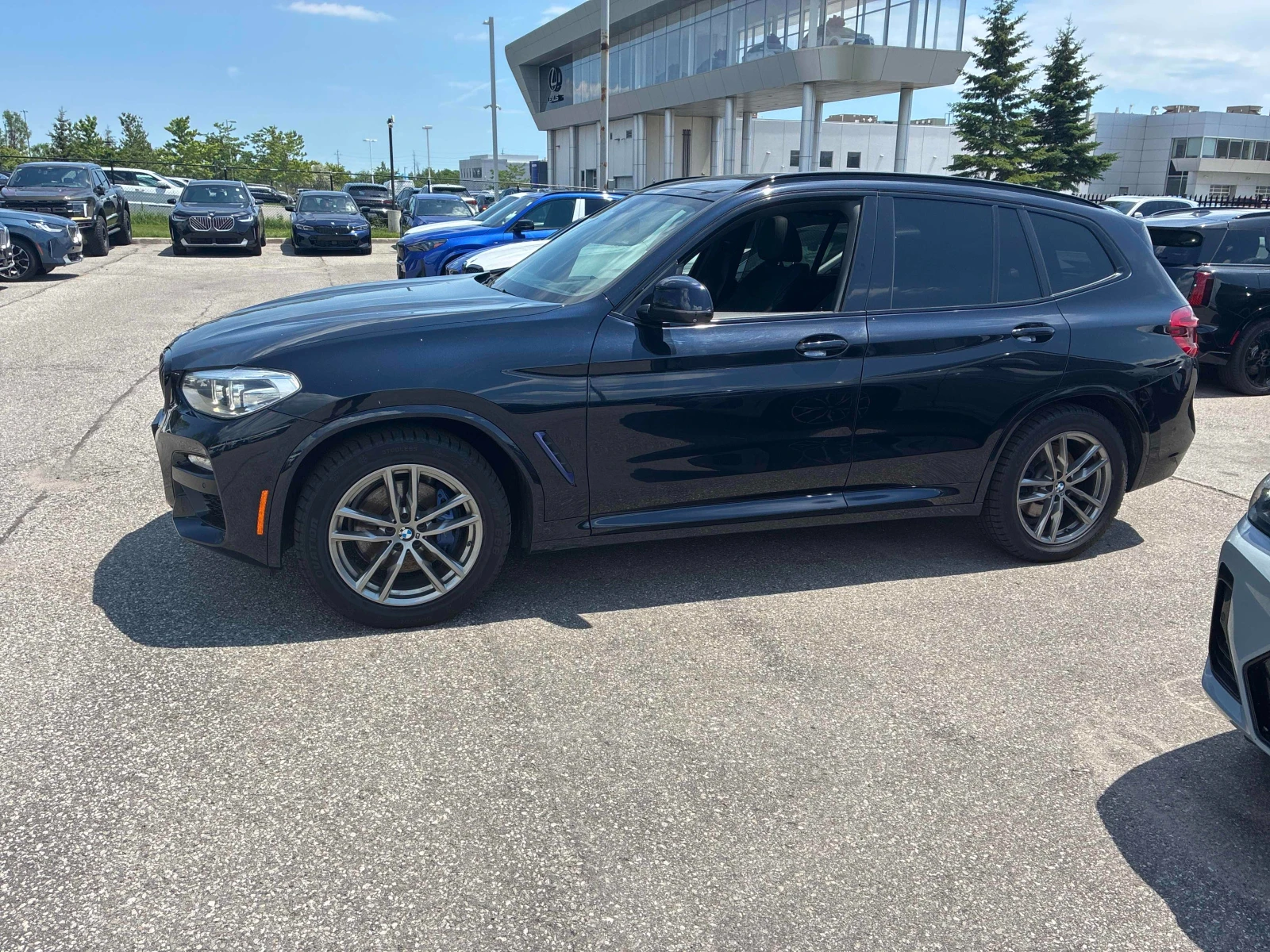 BMW X3 xDrive30i * Keyless * CARFAX * АВТО КРЕДИТ * , снимка 3 - Автомобили и джипове - 54949752