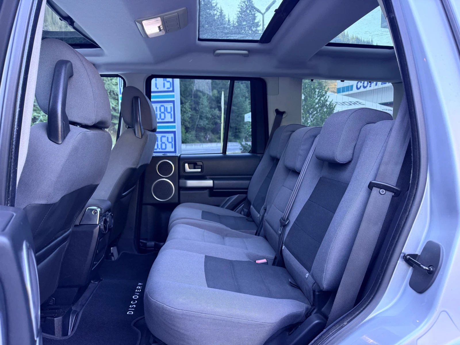 Land Rover Discovery 2.7TDV6* HSE* ИТАЛИЯ* 2КЛЮЧА* , снимка 8 - Автомобили и джипове - 55711707