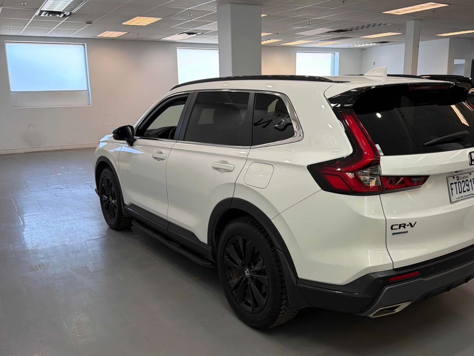 Honda Cr-v Touring | CARFAX | АВТОКРЕДИТ БЕЗ ПЪРВОНАЧАЛНА , снимка 3 - Автомобили и джипове - 55931241