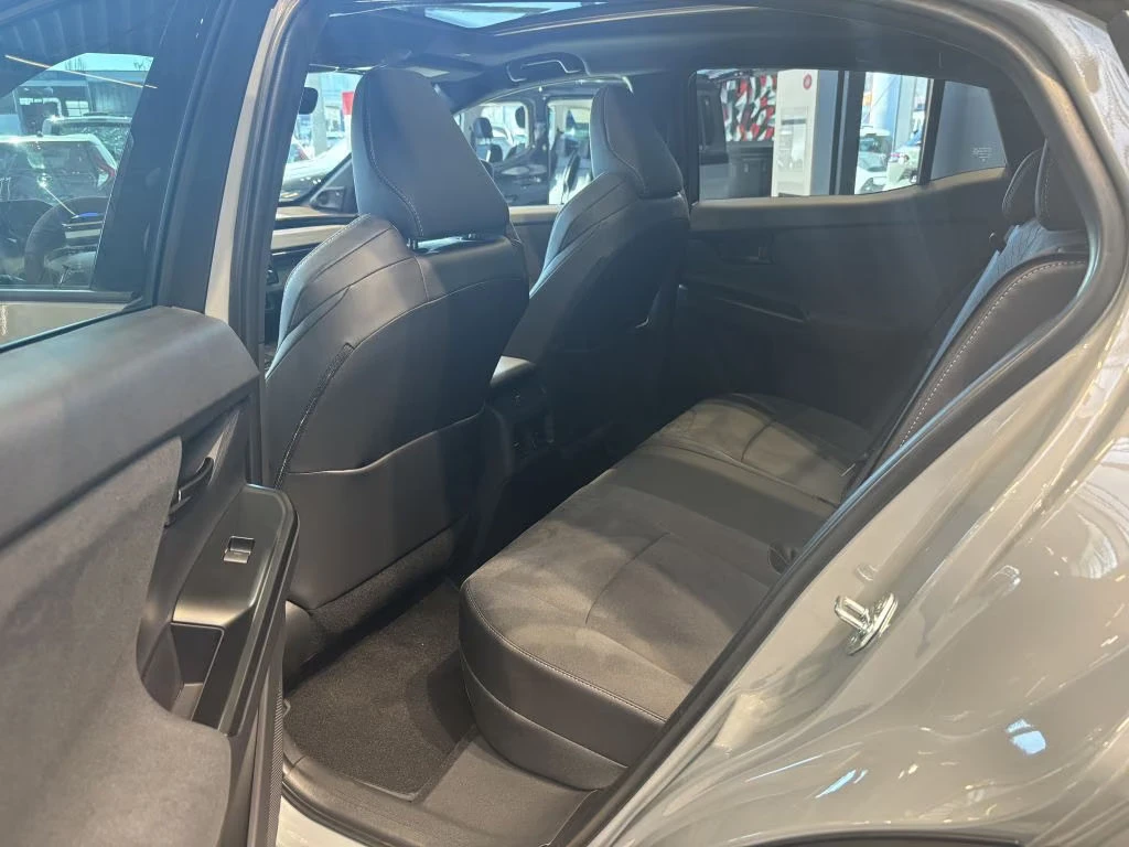 Toyota C-HR ���!LOUNGE/343HP/4X4/360/PANO/SKY&SOUND/ACC/911z | Mobile.bg � ����������� 11