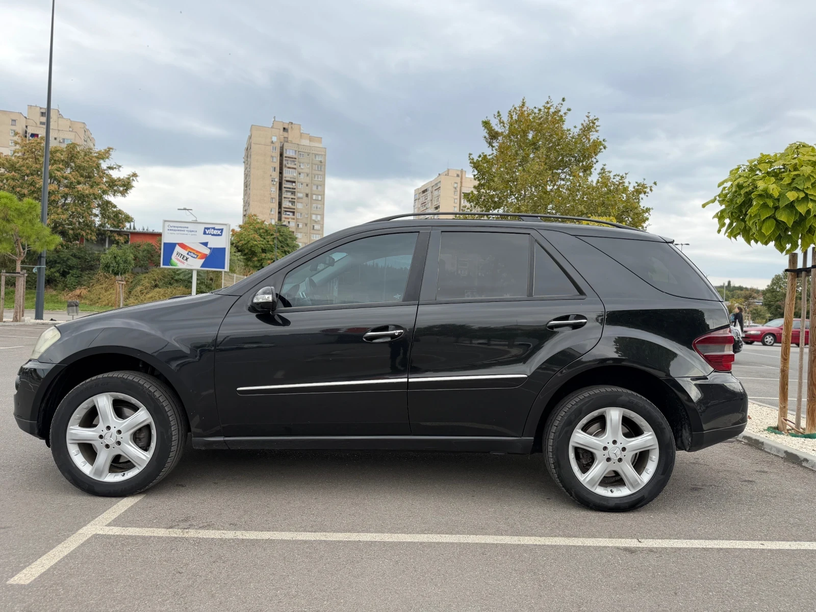 Mercedes-Benz ML 320, снимка 4 - Автомобили и джипове - 56272397