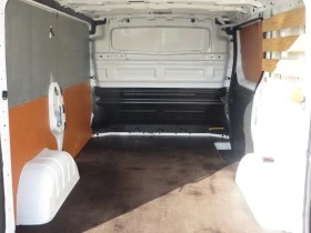 Opel Vivaro 1, 6 BITURBO, снимка 16