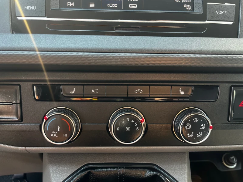 VW T6 2.0TDI/MAXI/СЕРВИЗНА ИСТОРИЯ/УНИКАТ, снимка 11 - Бусове и автобуси - 51443351