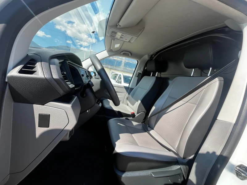 VW T6 2.0TDI/MAXI/СЕРВИЗНА ИСТОРИЯ/УНИКАТ, снимка 9 - Бусове и автобуси - 51443351