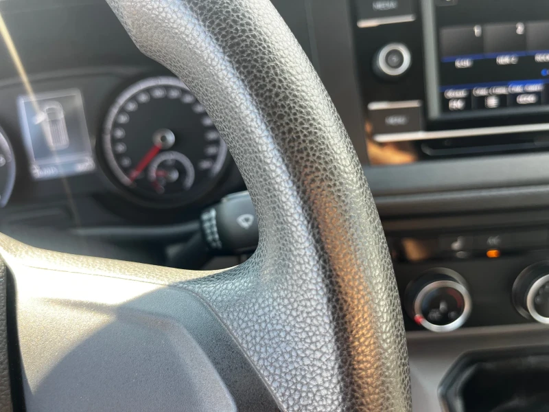 VW T6 2.0TDI/MAXI/СЕРВИЗНА ИСТОРИЯ/УНИКАТ, снимка 12 - Бусове и автобуси - 51443351