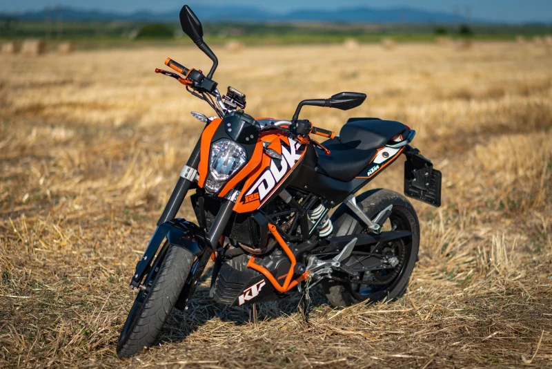 Ktm Duke 125, снимка 1 - Мотоциклети и мототехника - 47354884