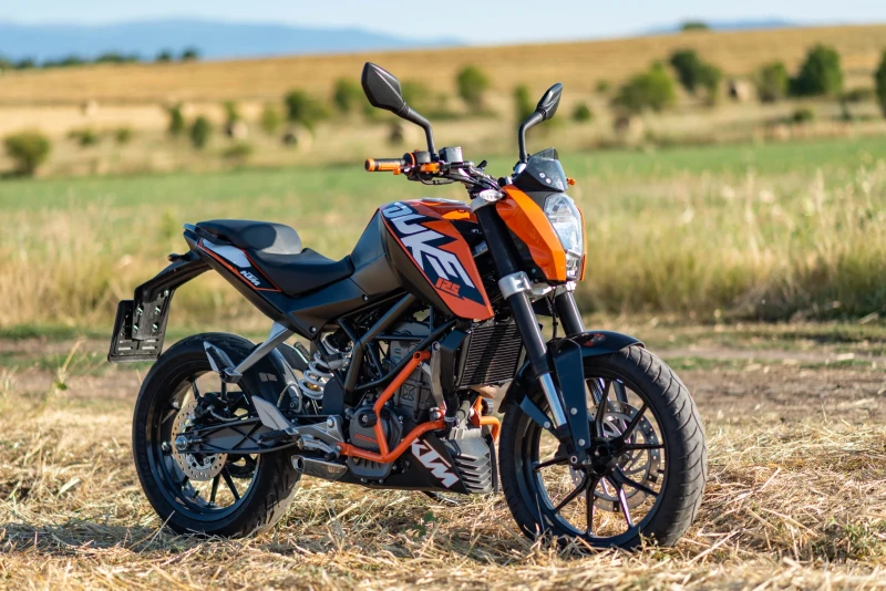 Ktm Duke 125, снимка 2 - Мотоциклети и мототехника - 47354884