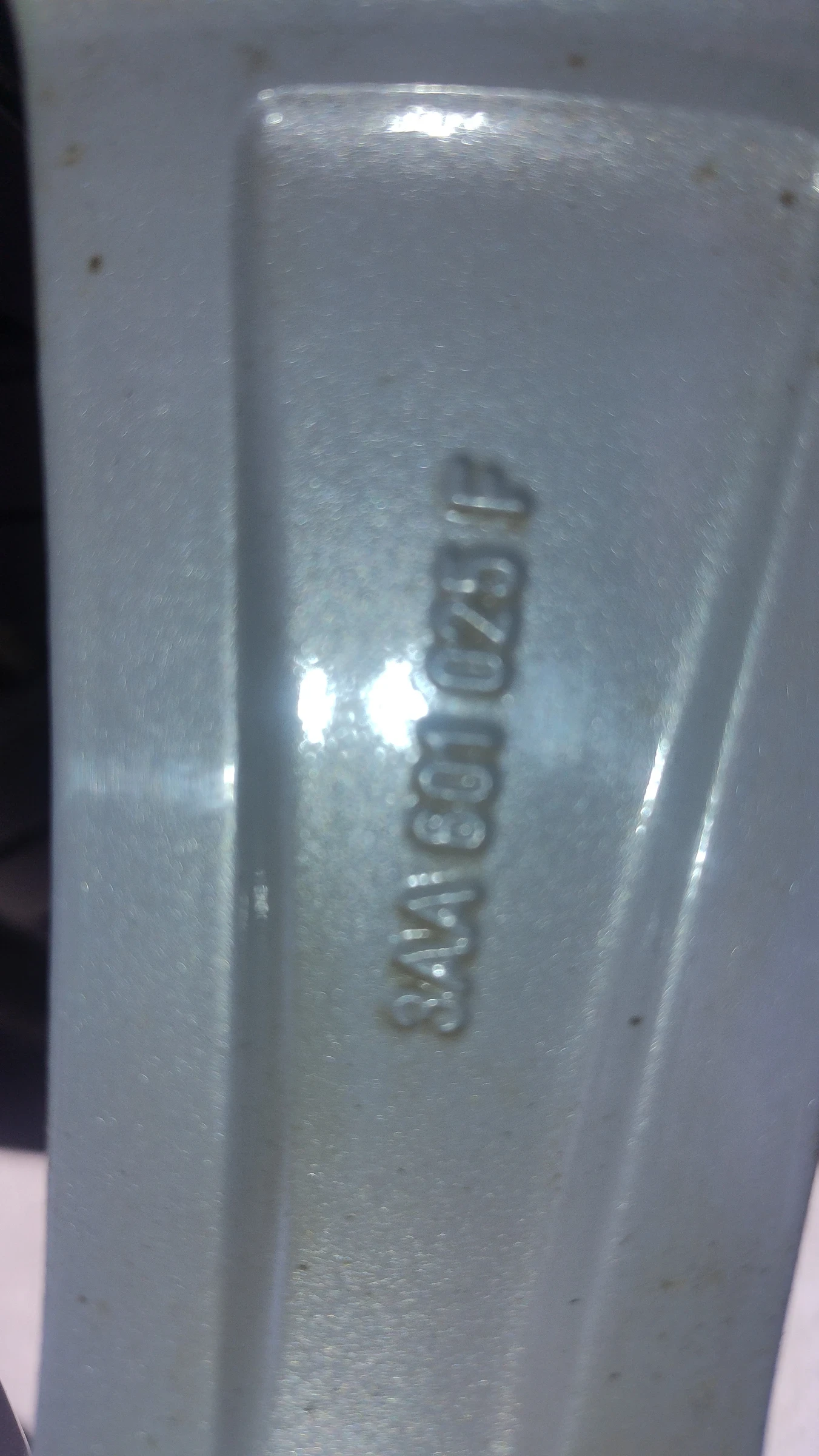 ���� � ������ 235/45R17 �� VW | Mobile.bg � ����������� 7