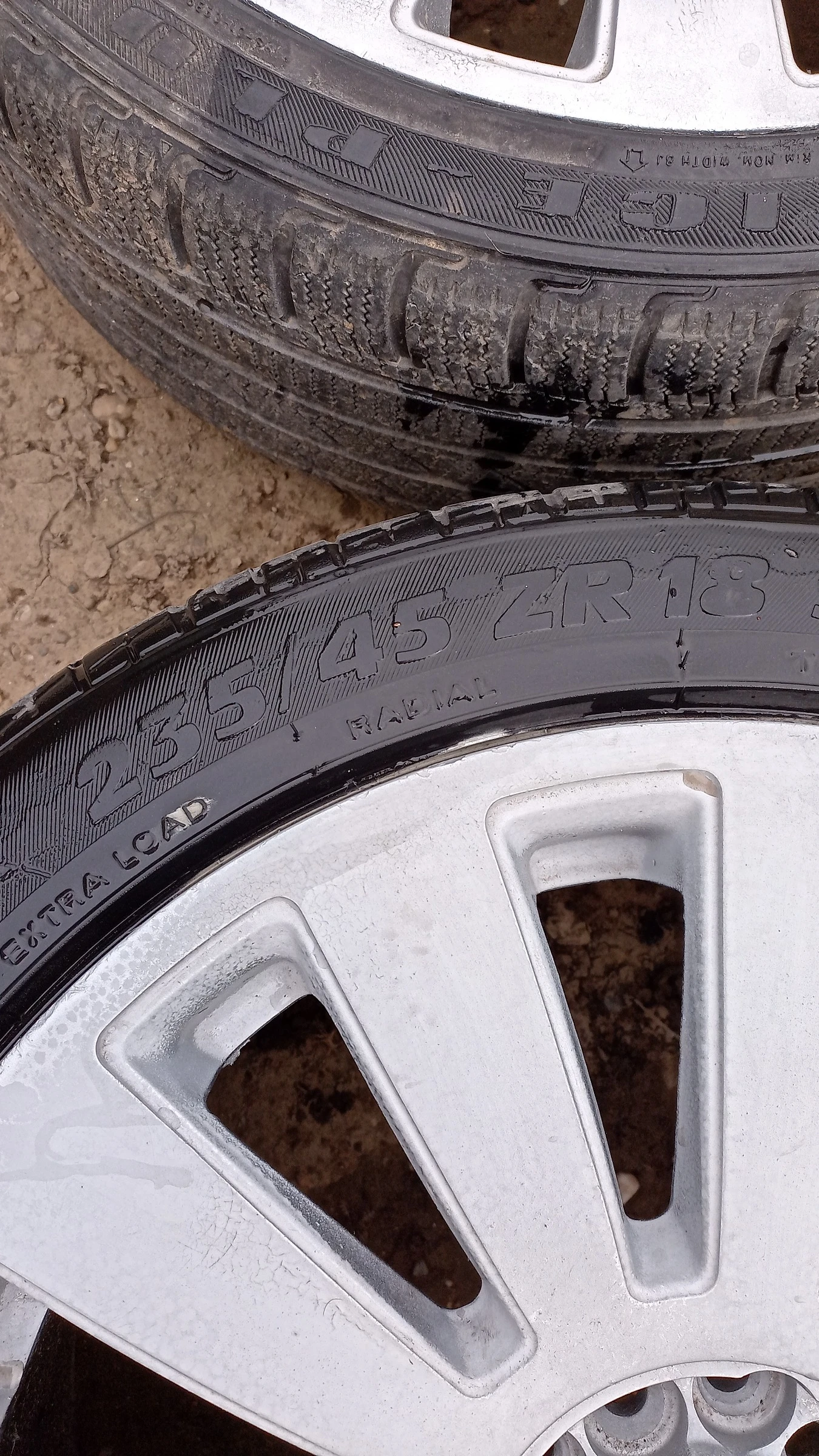 Гуми с джанти Trayal 235/45R18, снимка 3 - Гуми и джанти - 56119668