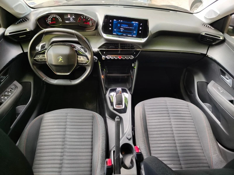 Peugeot 208, снимка 6 - Автомобили и джипове - 46626847