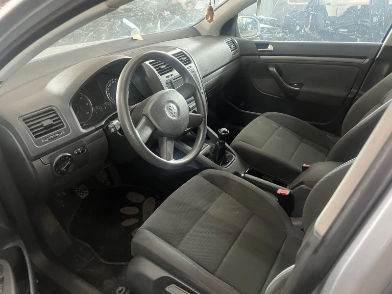 VW Golf 1.9TDI, снимка 6 - Автомобили и джипове - 45933492