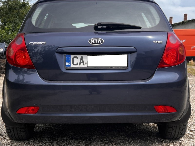Kia Ceed, снимка 6 - Автомобили и джипове - 46437858
