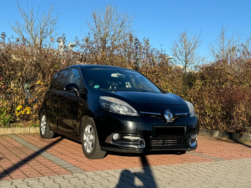 Renault Scenic, снимка 1 - Автомобили и джипове - 48378463