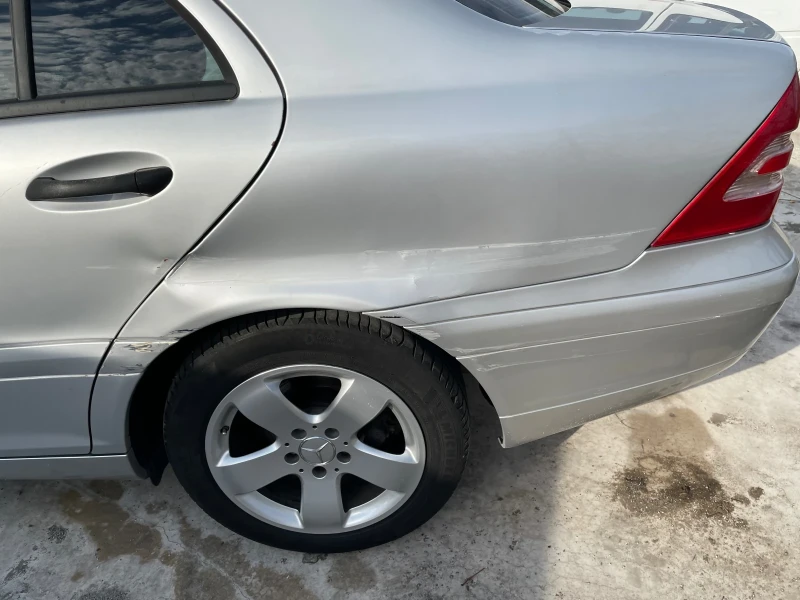 Mercedes-Benz C 200 Компресор, снимка 5 - Автомобили и джипове - 48526706