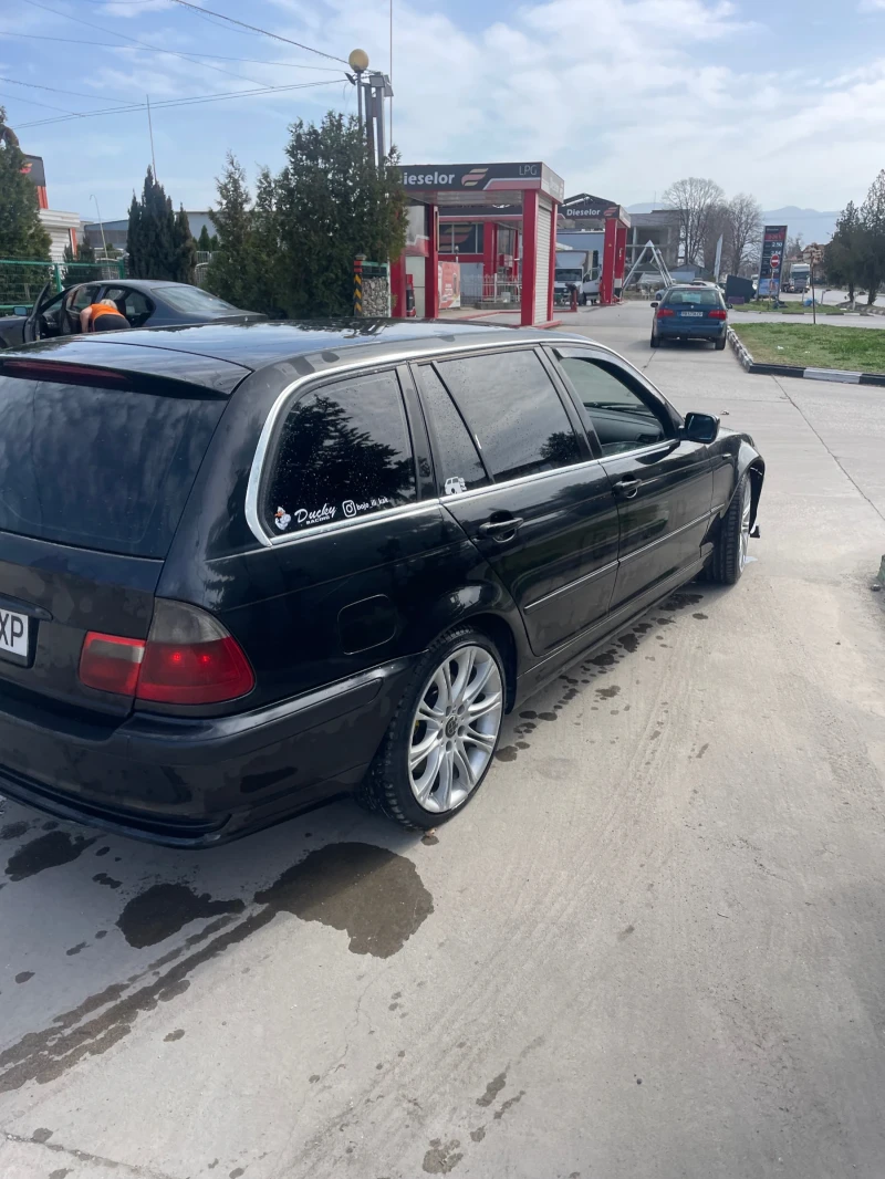 BMW 330, снимка 8 - Автомобили и джипове - 48731703