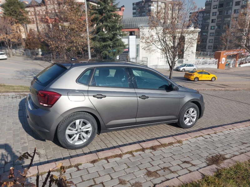 VW Polo 1.0 TS?, снимка 6 - Автомобили и джипове - 48880876