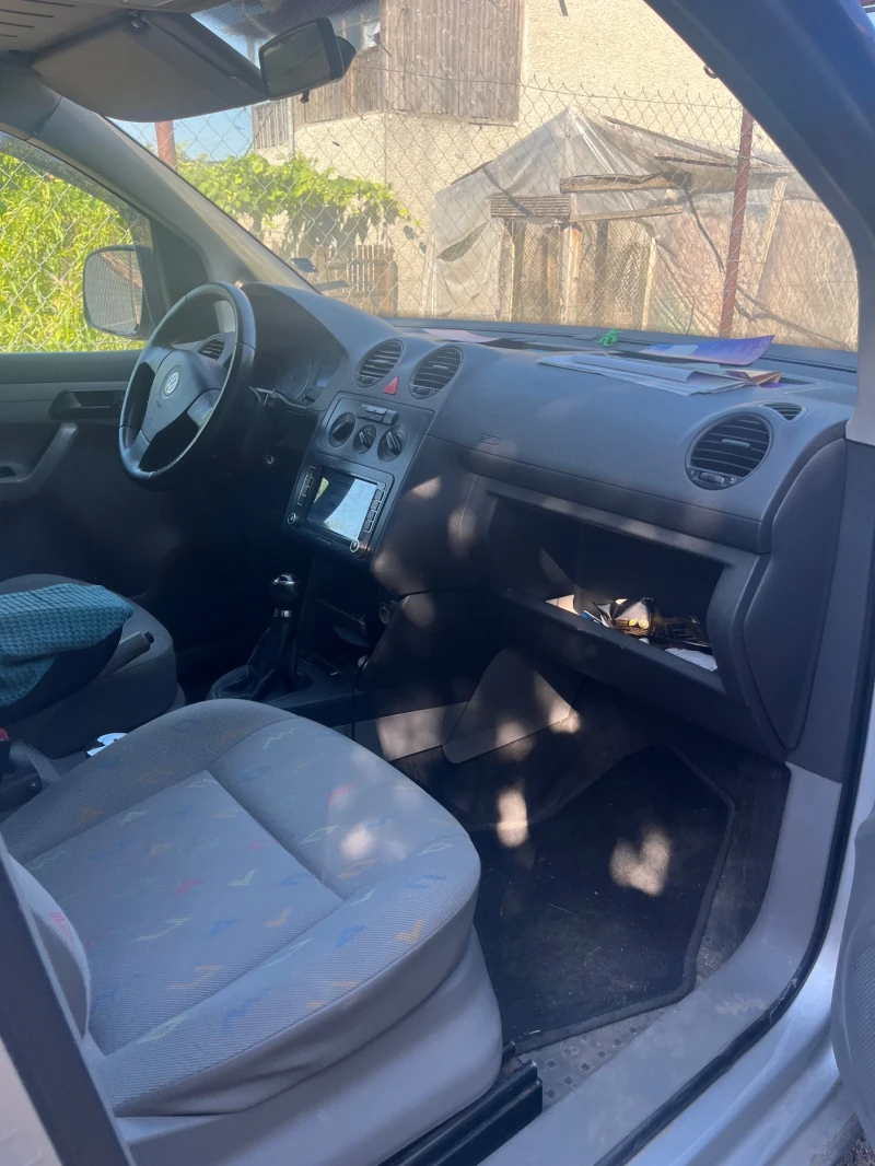VW Caddy 1.9 tdi, снимка 4 - Автомобили и джипове - 51923272
