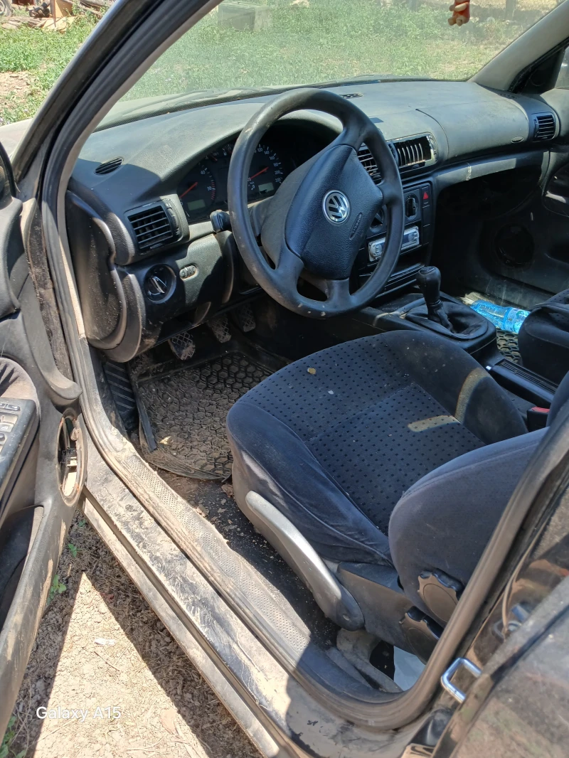 VW Passat 1.9, снимка 10 - Автомобили и джипове - 52296767