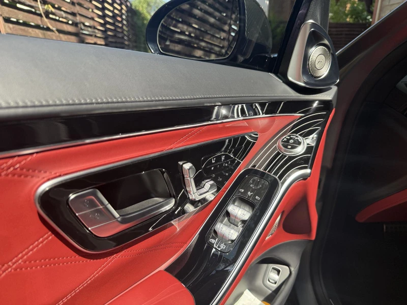 Mercedes-Benz S 63 AMG E Performance* FULL* HUD* Burm* First class* Execu, снимка 13 - Автомобили и джипове - 51756672