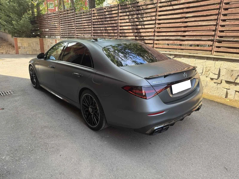 Mercedes-Benz S 63 AMG E Performance* FULL* HUD* Burm* First class* Execu, снимка 4 - Автомобили и джипове - 51756672