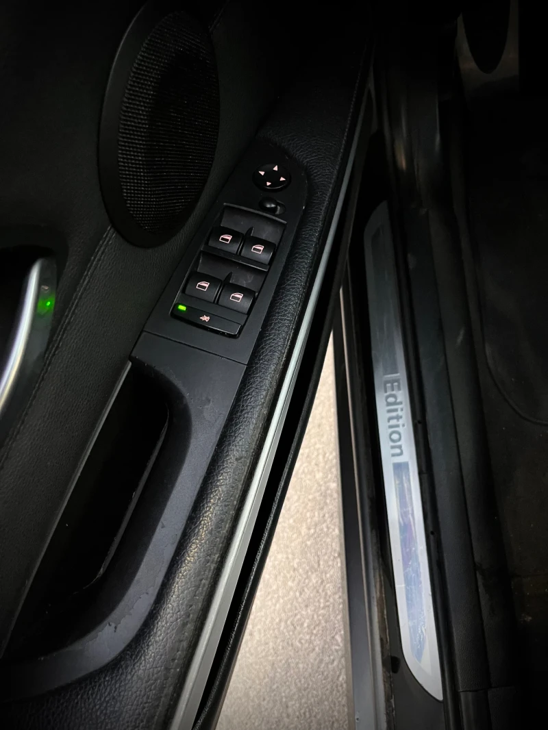 BMW 318 Facelift * LCI* Full M pack, снимка 8 - Автомобили и джипове - 52117344