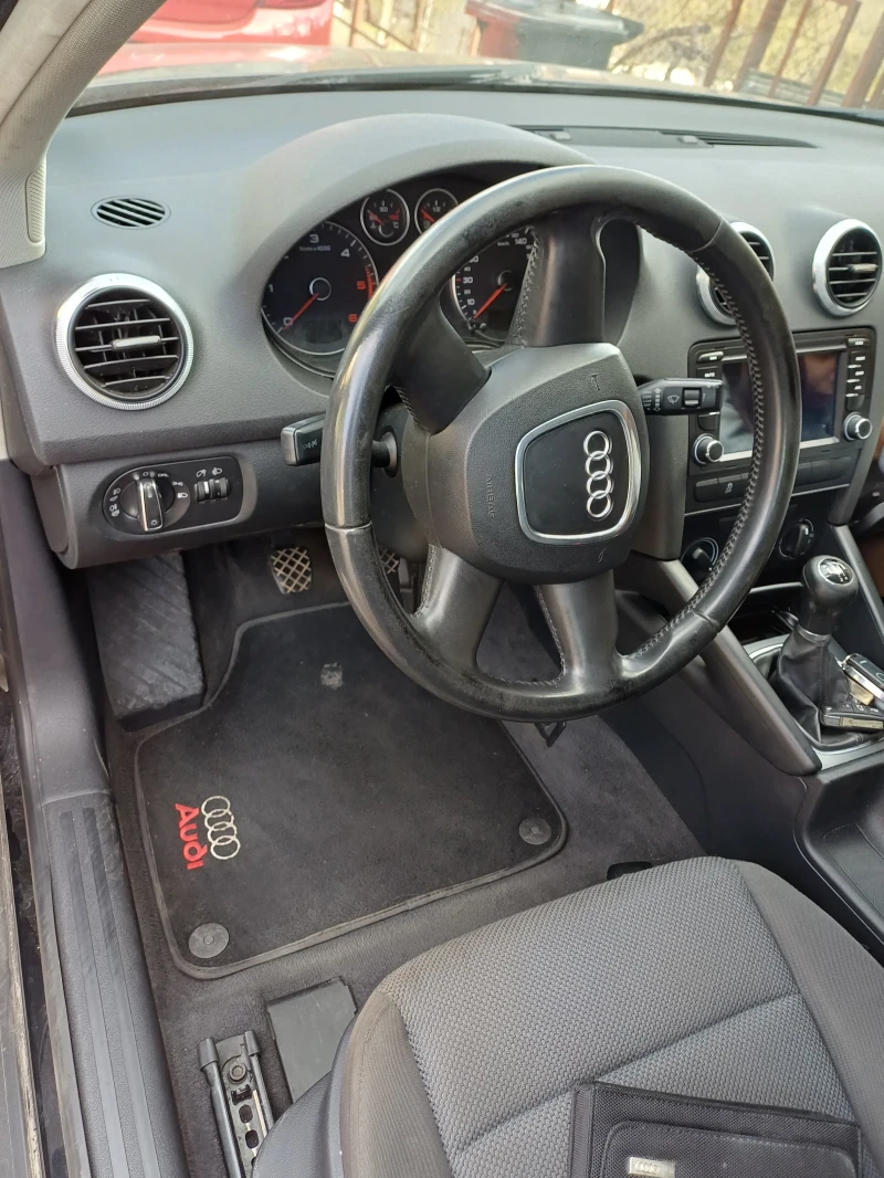 Audi A3 1.6 TDI, снимка 8 - Автомобили и джипове - 52346908