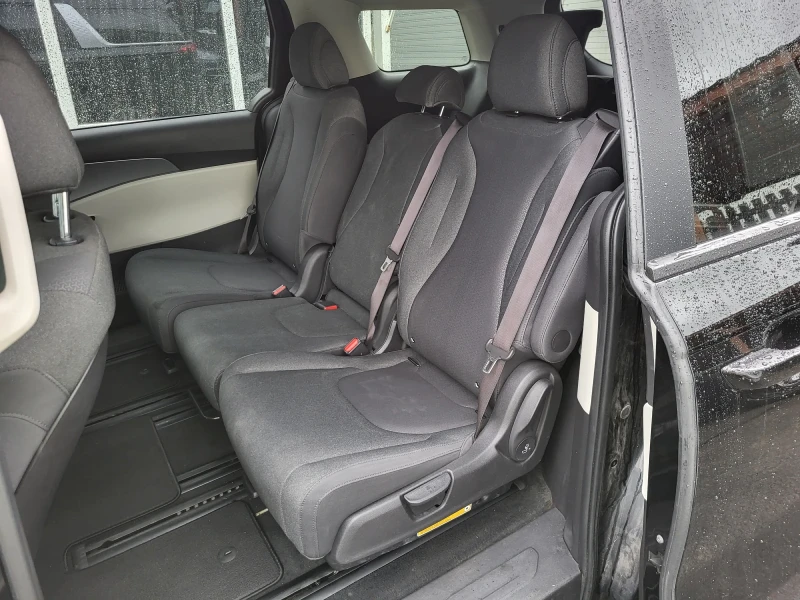 Kia Carnival V6 3.5 7+ 1 МЕСТА 76827 КМ !!!, снимка 10 - Автомобили и джипове - 52468362