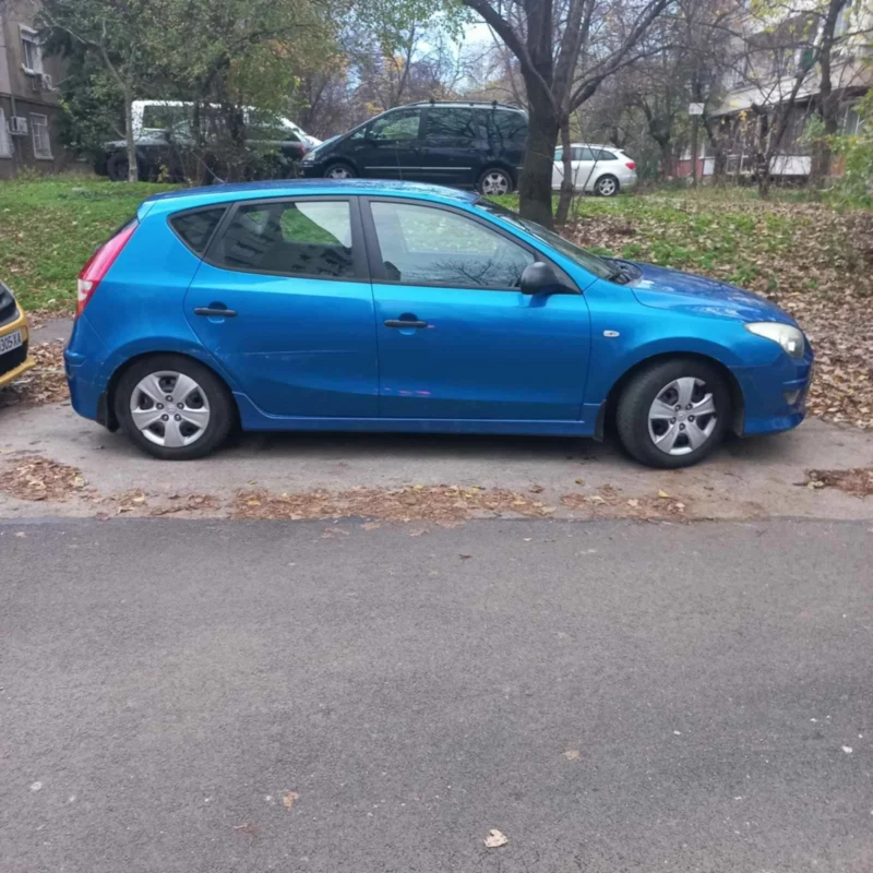 Hyundai I30 1.4 gaz/benzin, снимка 13 - Автомобили и джипове - 52792578