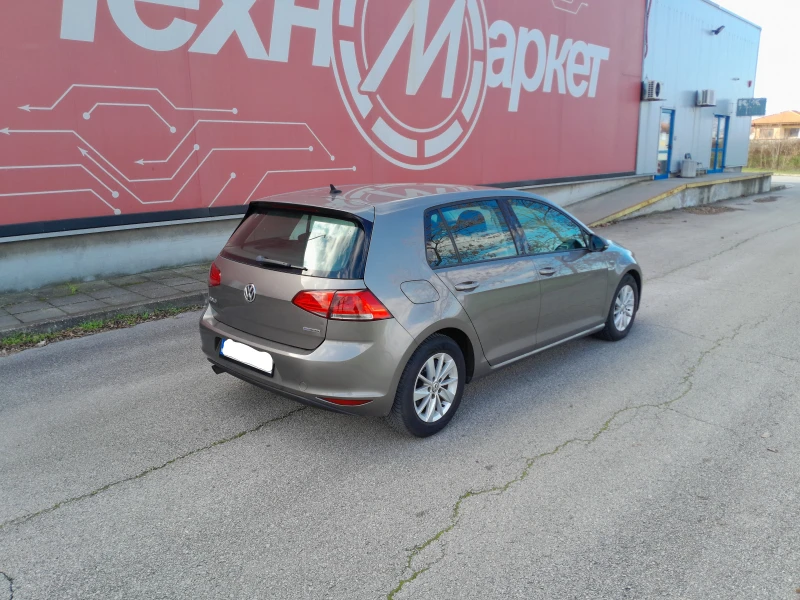 VW Golf 1.6 TDI 110 kc, снимка 4 - Автомобили и джипове - 52912854