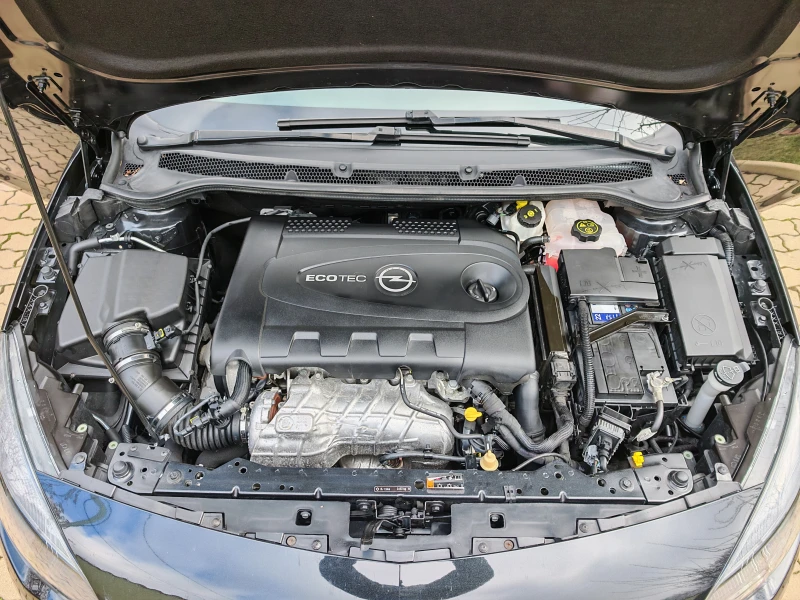 Opel Astra 2.0 CDTI-87 000 км., снимка 14 - Автомобили и джипове - 52926597