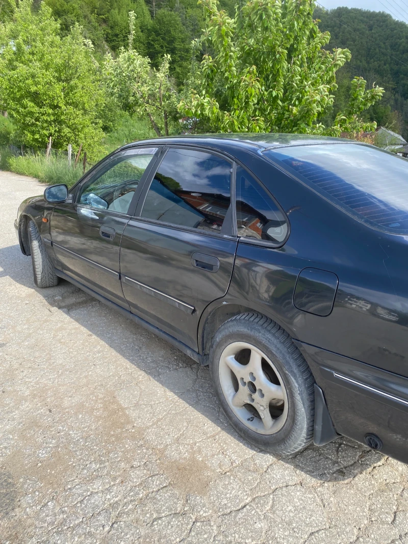 Honda Accord 1.8i LS, снимка 4 - Автомобили и джипове - 53244051