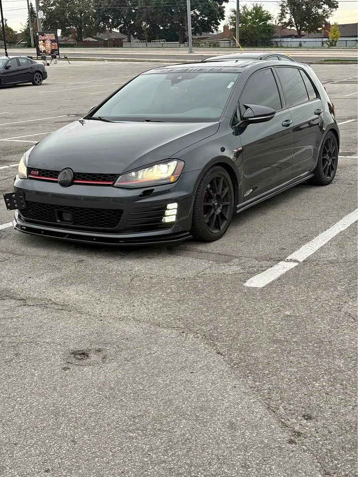 VW Golf GTI| DSG| PANO| NAVI| DISTRONIK| Крайна цена - изображение 2