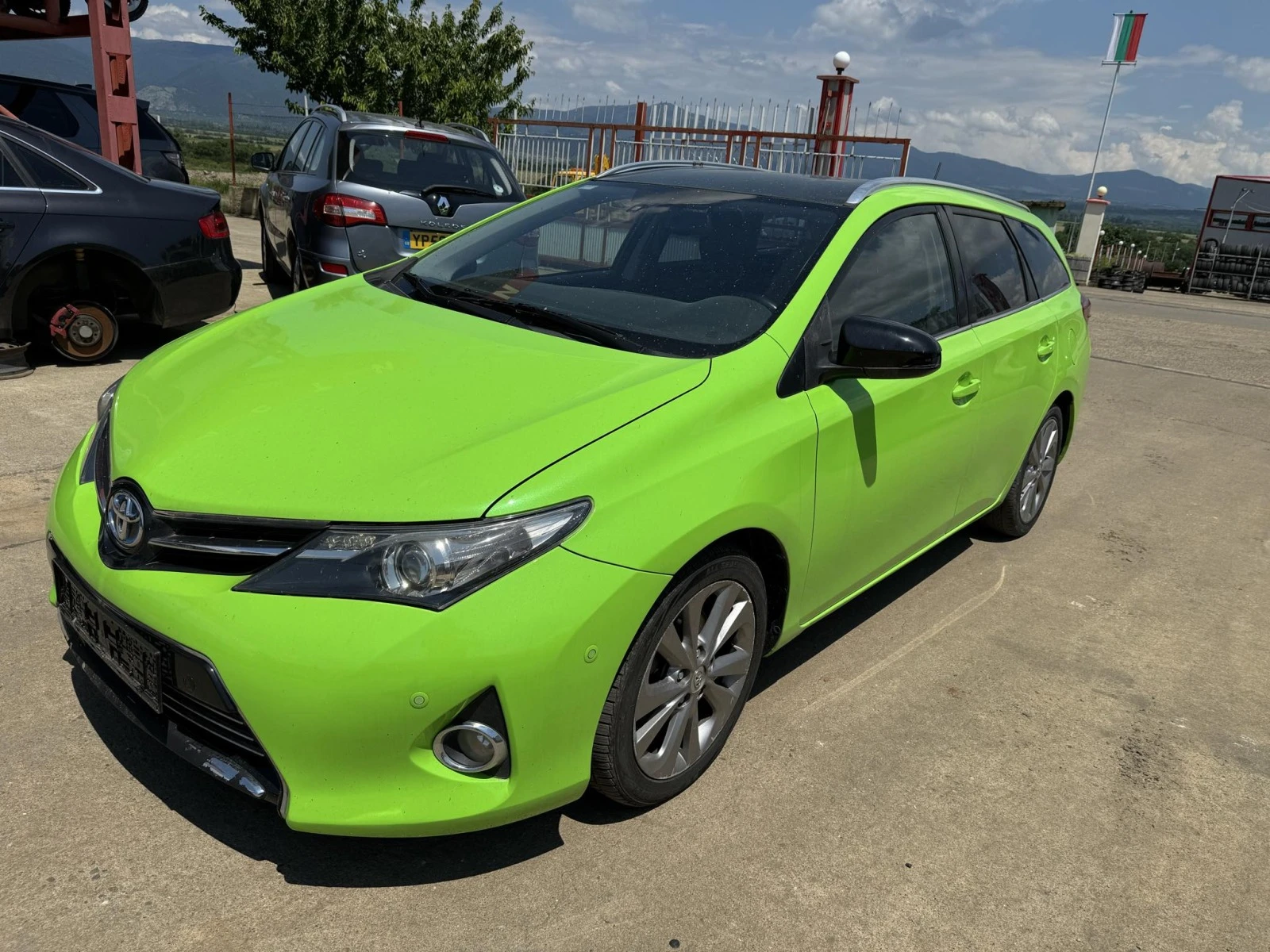 Toyota Auris 1.8 - изображение 9