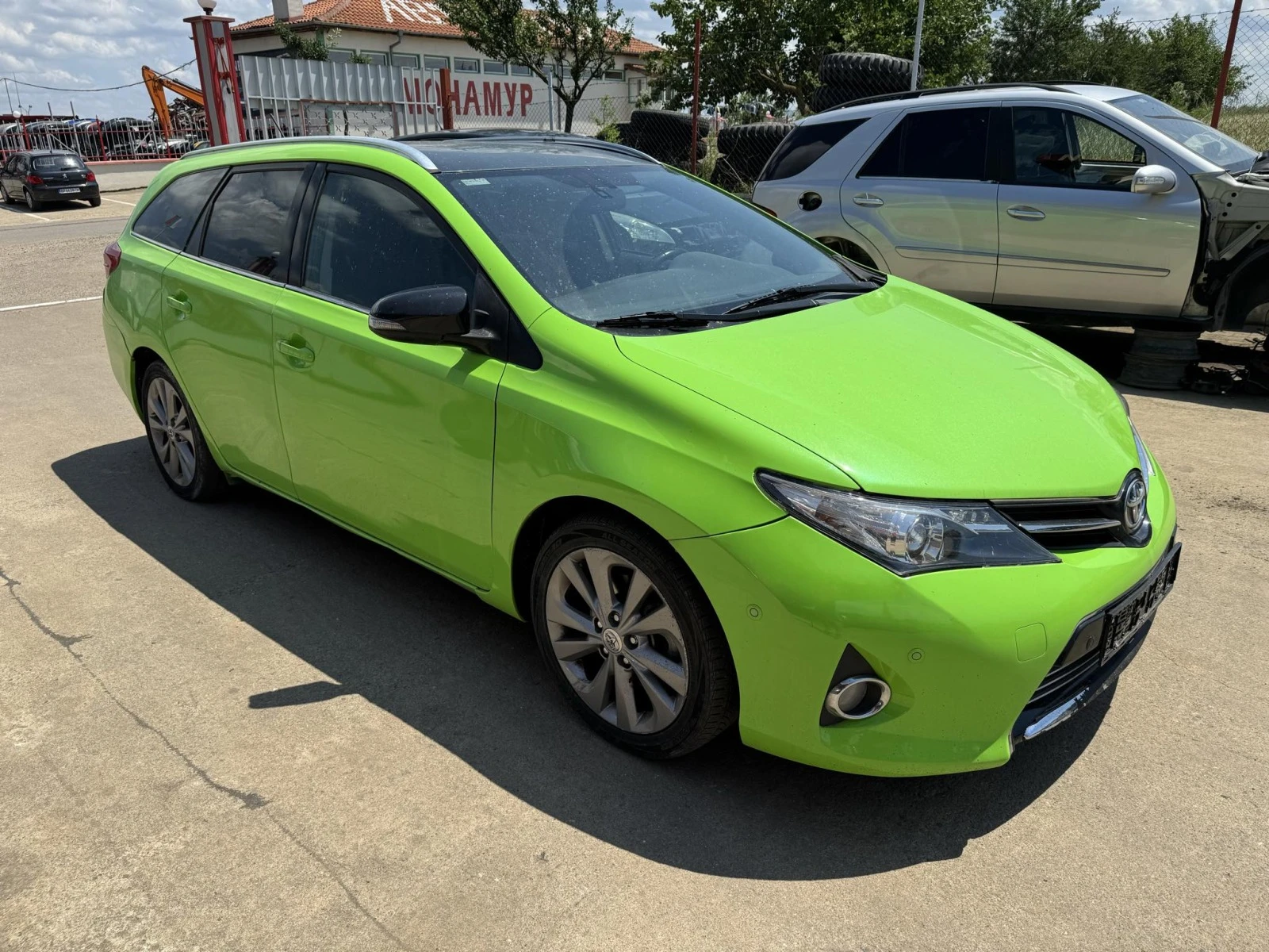 Toyota Auris 1.8 - изображение 2