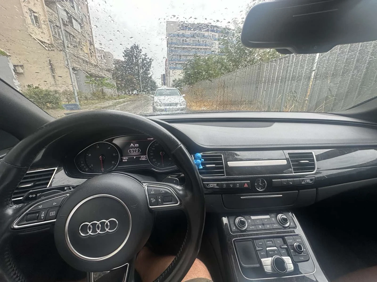 Audi A8  - изображение 7