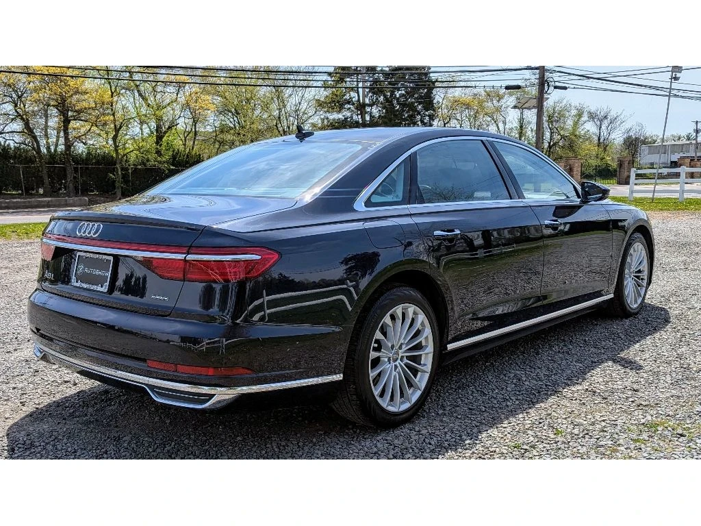 Audi A8  - изображение 4