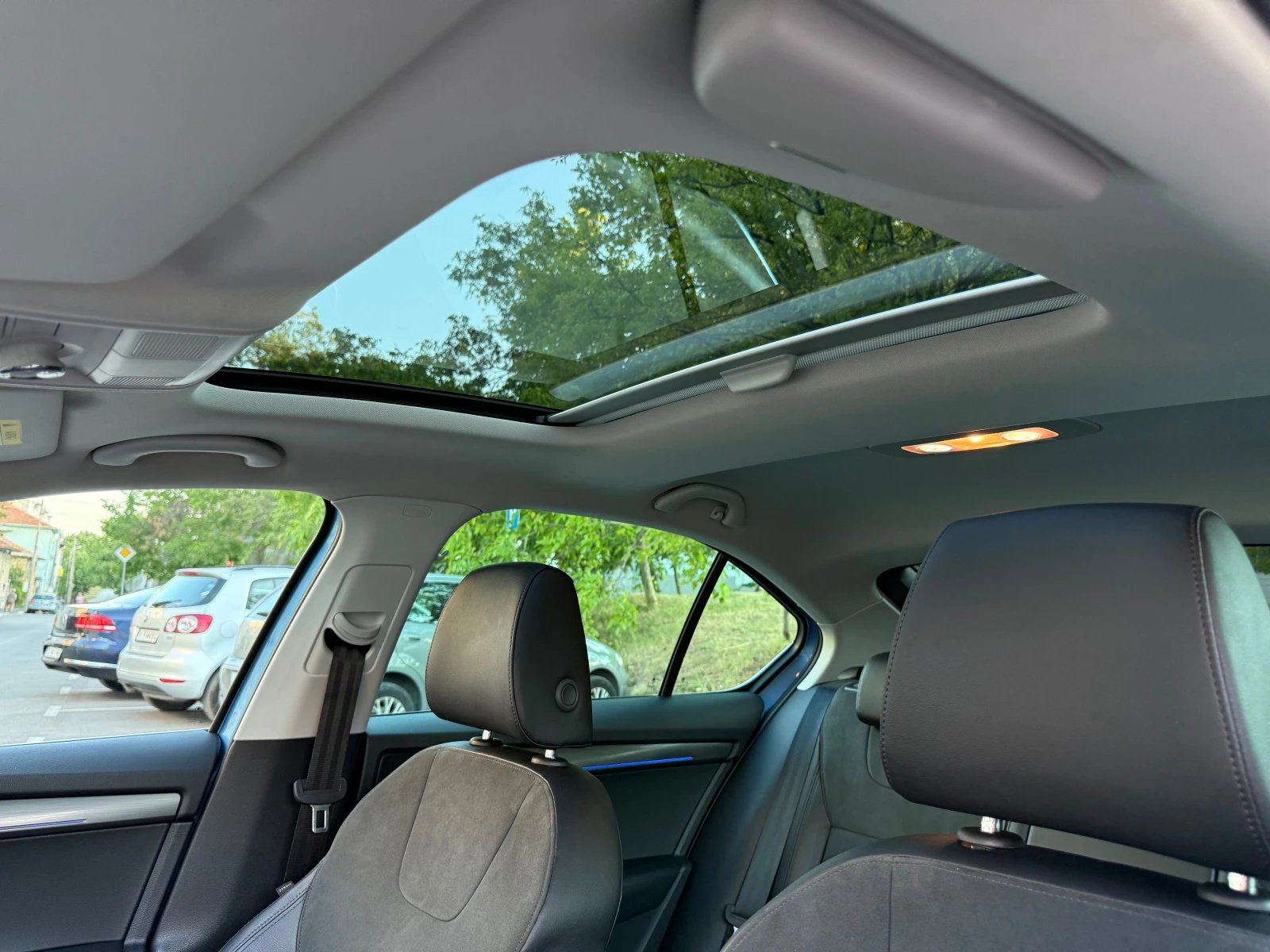 Skoda Octavia 2.0TDI DSG  | Mobile.bg   11