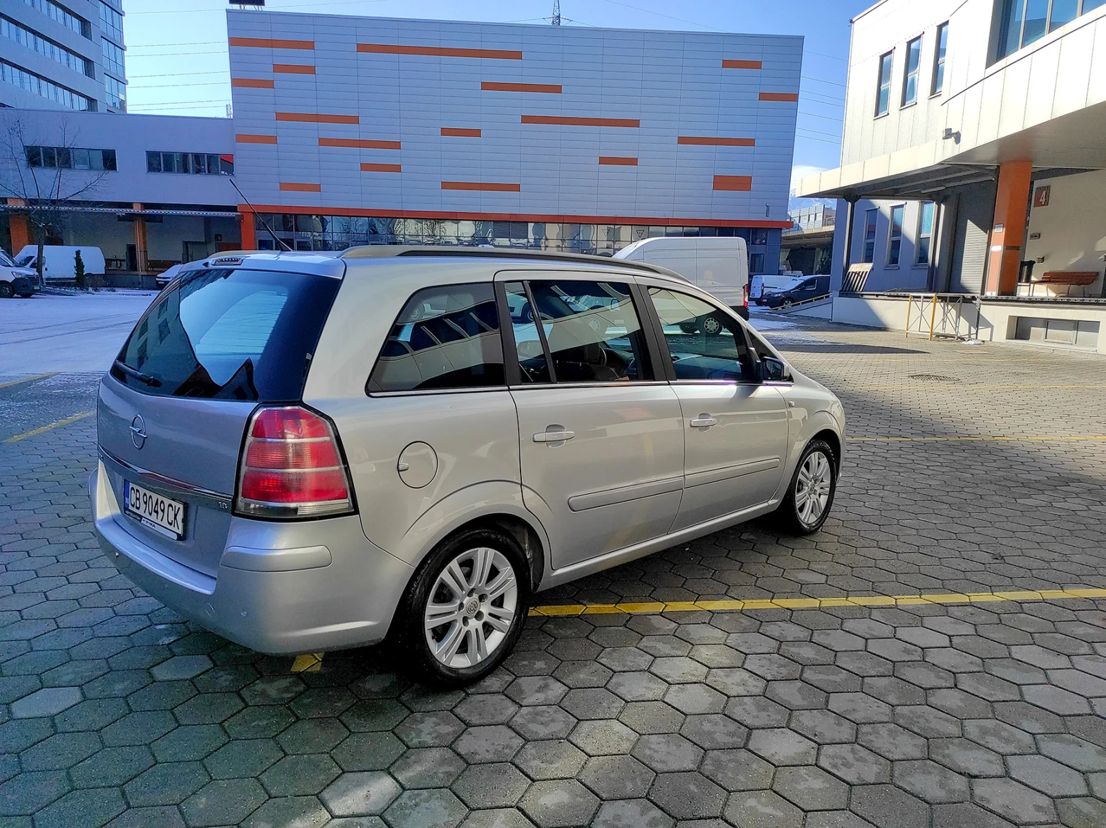 Opel Zafira  - изображение 6