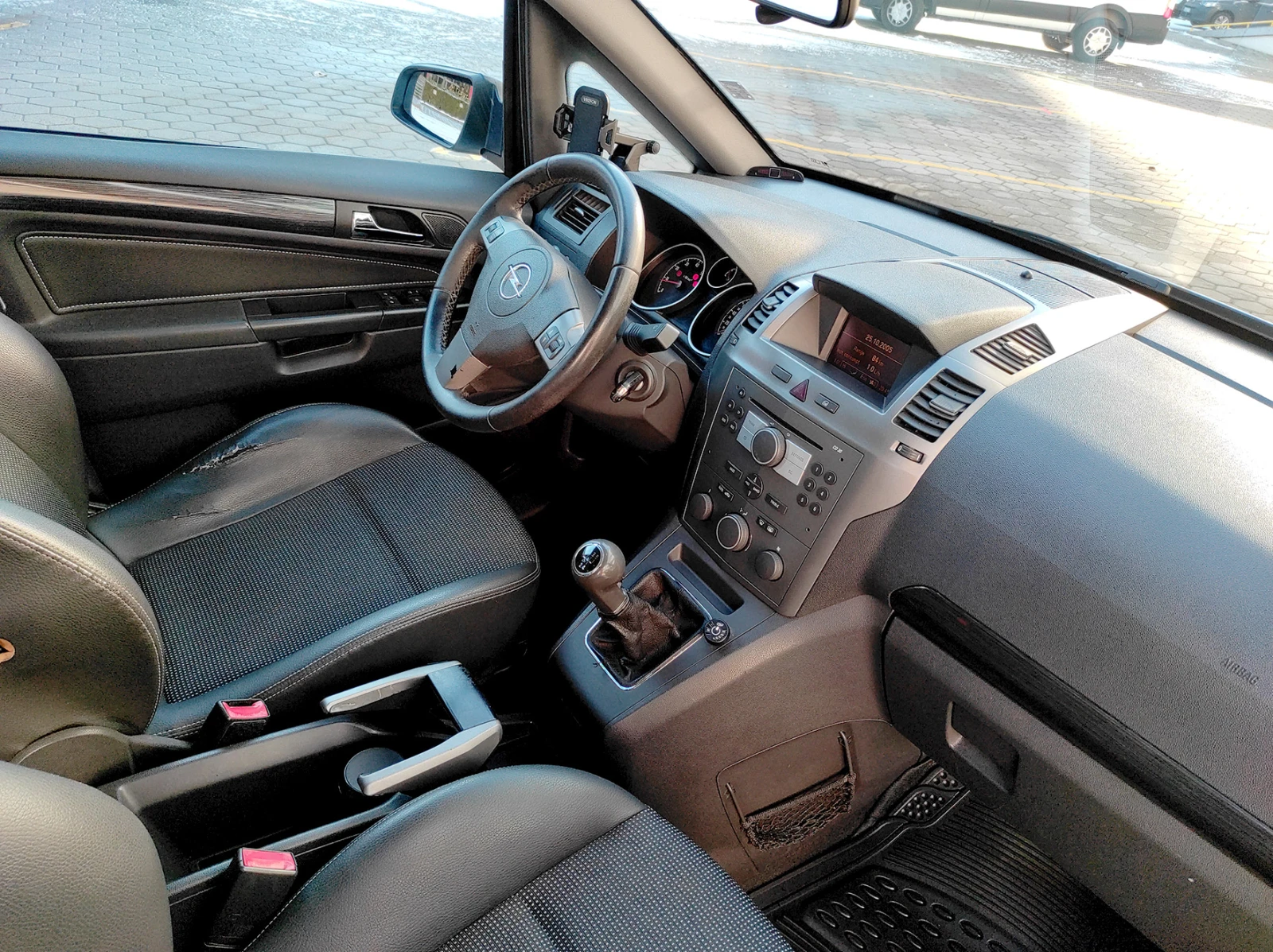 Opel Zafira  - изображение 8