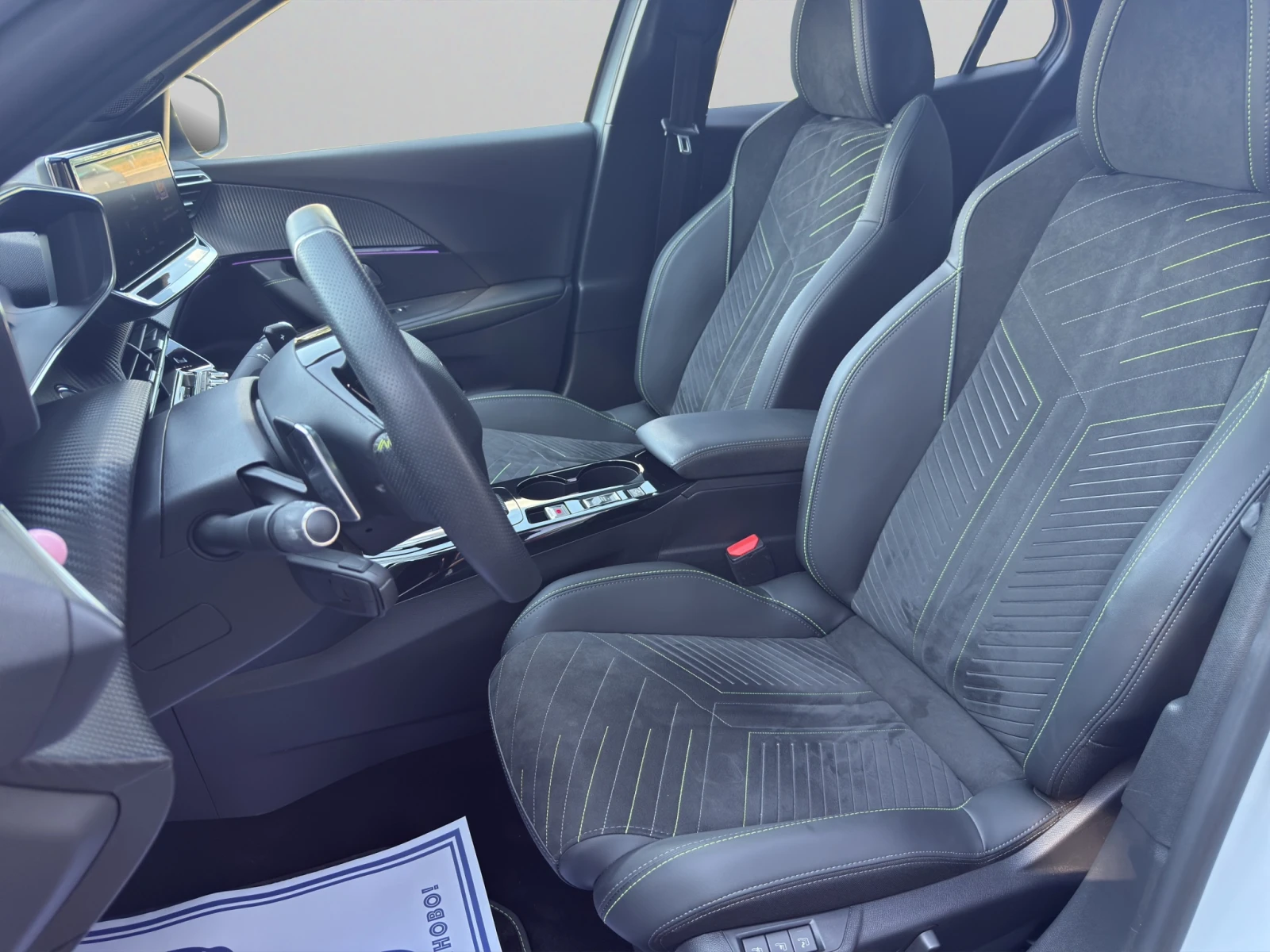 Peugeot 2008 GT 1.2 PureTech 130 EAT8 EURO 6.4 - изображение 10